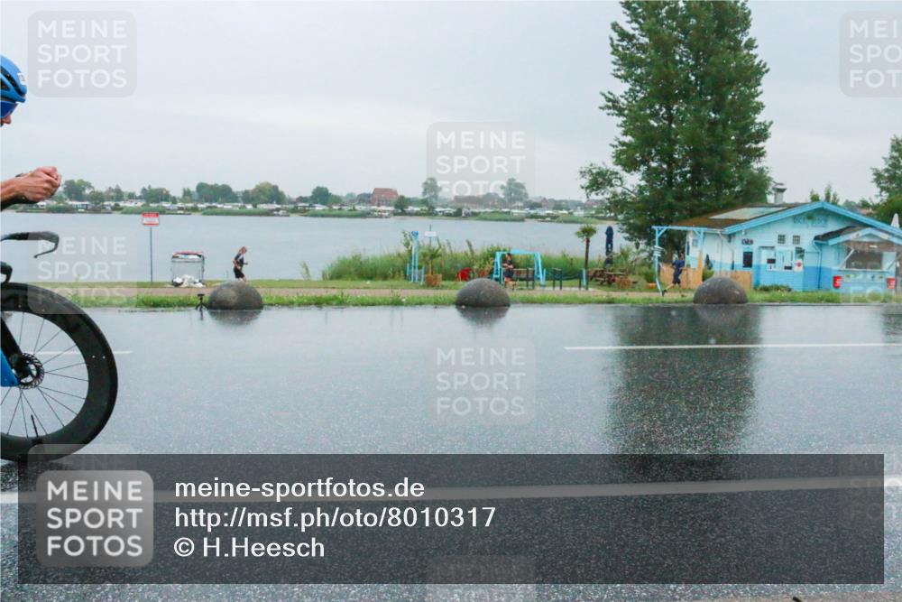 21.06.2025 - 27. Vierlanden-Triathlon H.Heesch http://msf.ph/oto/8010317 15.06.2025 13:48:46 Radfahren 1208, 1234, 1268 meine-sportfotos.de