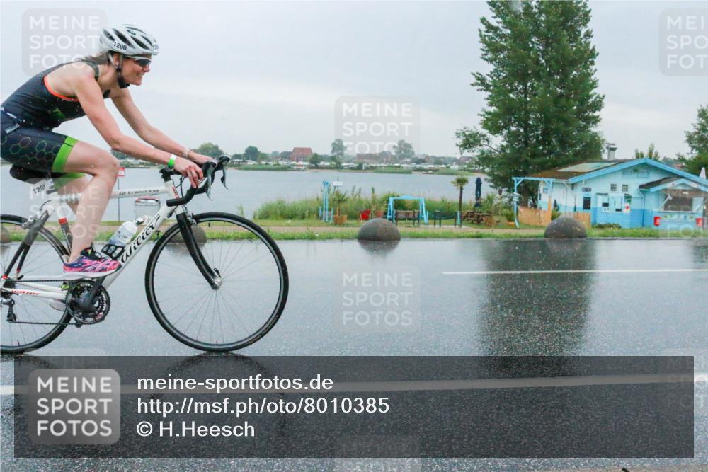 21.06.2025 - 27. Vierlanden-Triathlon H.Heesch http://msf.ph/oto/8010385 15.06.2025 13:49:50 Radfahren 1200 meine-sportfotos.de