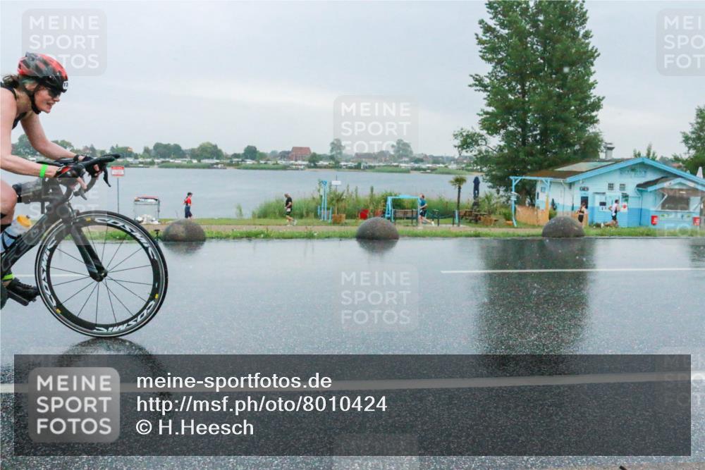 21.06.2025 - 27. Vierlanden-Triathlon H.Heesch http://msf.ph/oto/8010424 15.06.2025 13:50:35 Radfahren 1201 meine-sportfotos.de