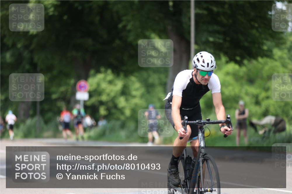 15.06.2025 - 7 Türme Triathlon Yannick Fuchs http://msf.ph/oto/8010493 15.06.2025 13:25:37 Radfahren 536, 612, 862 meine-sportfotos.de