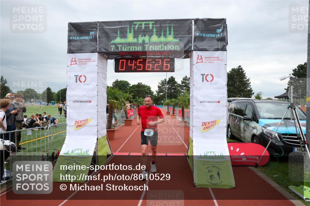 15.06.2025 - 7 Türme Triathlon Michael Strokosch http://msf.ph/oto/8010529 15.06.2025 14:56:26 Ziel 553 meine-sportfotos.de