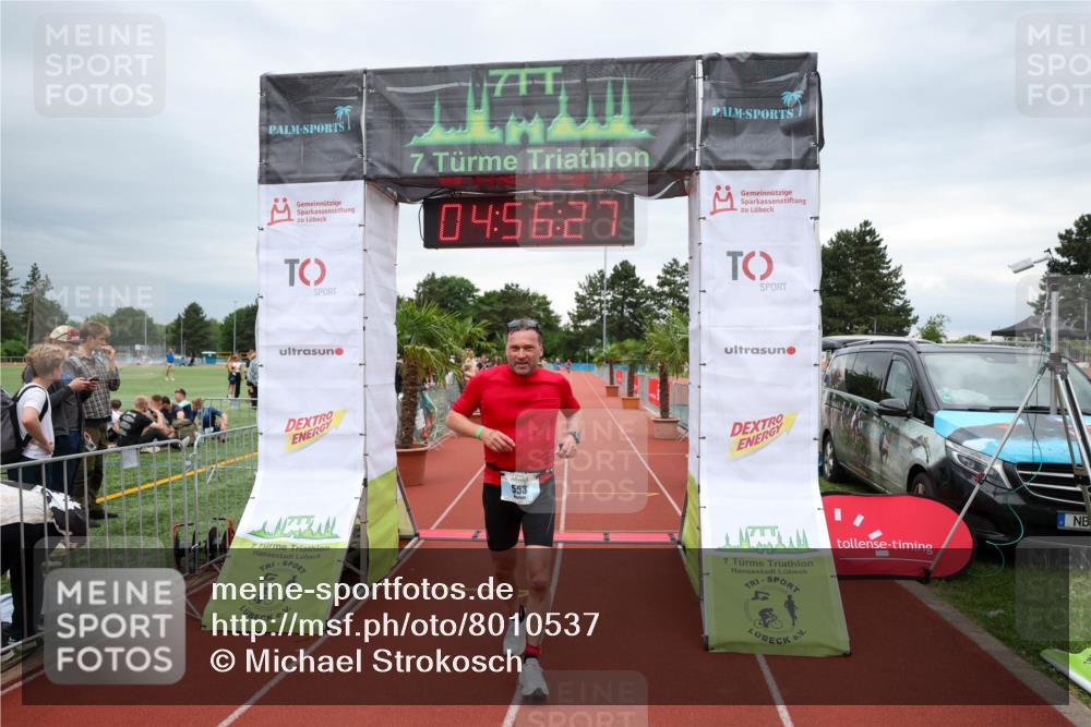 15.06.2025 - 7 Türme Triathlon Michael Strokosch http://msf.ph/oto/8010537 15.06.2025 14:56:26 Ziel 553 meine-sportfotos.de