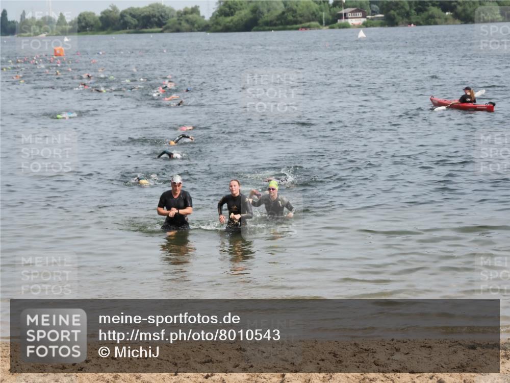 21.06.2025 - 27. Vierlanden-Triathlon MichiJ http://msf.ph/oto/8010543 15.06.2026 10:13:33 Schwimmen 545, 585, 623 meine-sportfotos.de