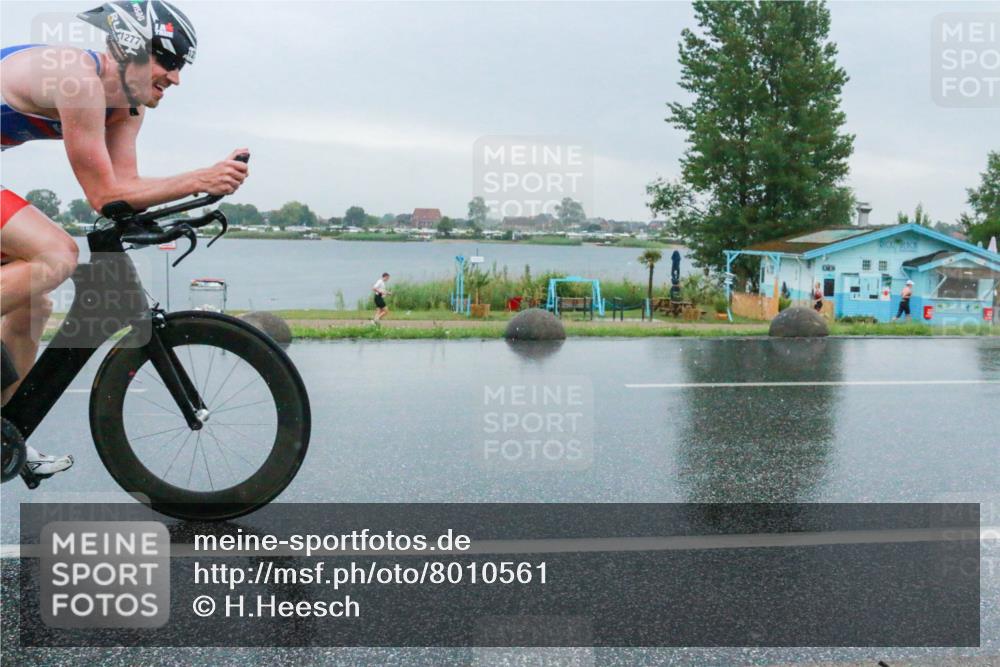 21.06.2025 - 27. Vierlanden-Triathlon H.Heesch http://msf.ph/oto/8010561 15.06.2025 13:51:18 Radfahren 1277 meine-sportfotos.de