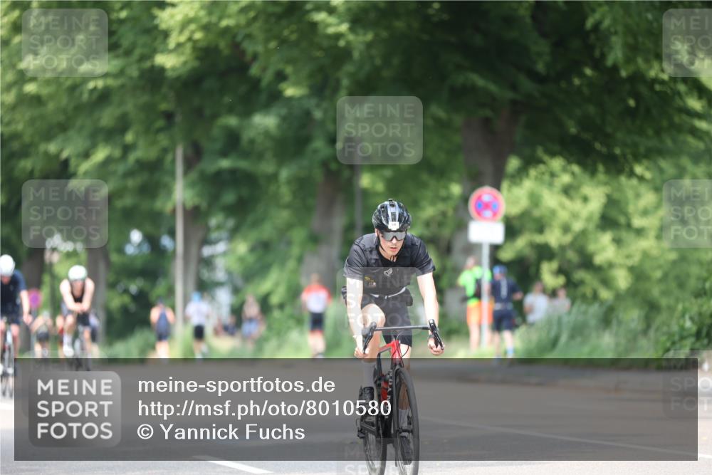 15.06.2025 - 7 Türme Triathlon Yannick Fuchs http://msf.ph/oto/8010580 15.06.2025 13:25:41 Radfahren 536, 626, 862 meine-sportfotos.de