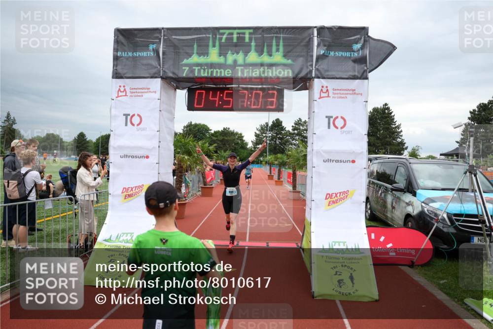15.06.2025 - 7 Türme Triathlon Michael Strokosch http://msf.ph/oto/8010617 15.06.2025 14:57:03 Ziel 302, 645, 660 meine-sportfotos.de