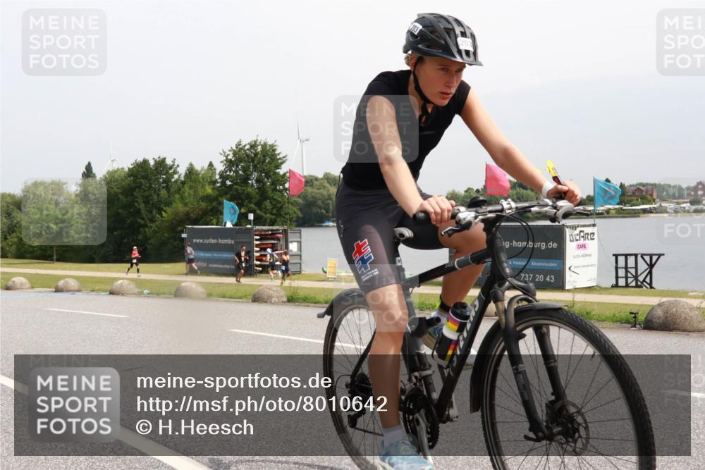 15.06.2025 - 27. Vierlanden-Triathlon H.Heesch http://msf.ph/oto/8010642 15.06.2025 11:01:01 Radfahren 203 meine-sportfotos.de