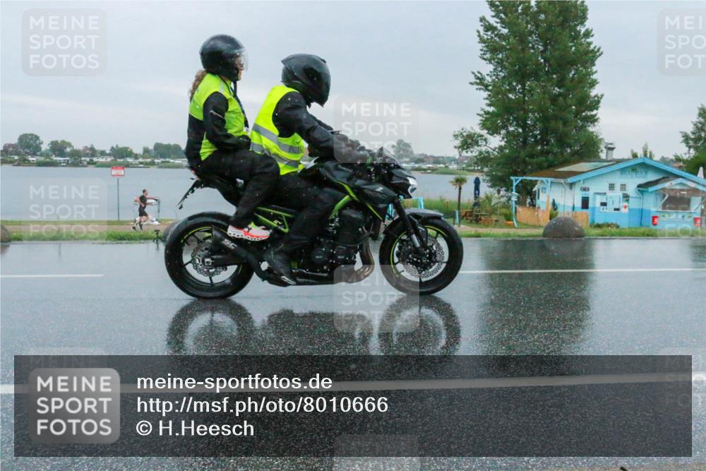 21.06.2025 - 27. Vierlanden-Triathlon H.Heesch http://msf.ph/oto/8010666 15.06.2025 13:51:40 Radfahren 1280 meine-sportfotos.de