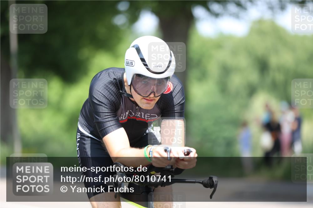 15.06.2025 - 7 Türme Triathlon Yannick Fuchs http://msf.ph/oto/8010741 15.06.2025 12:44:18 Radfahren  meine-sportfotos.de