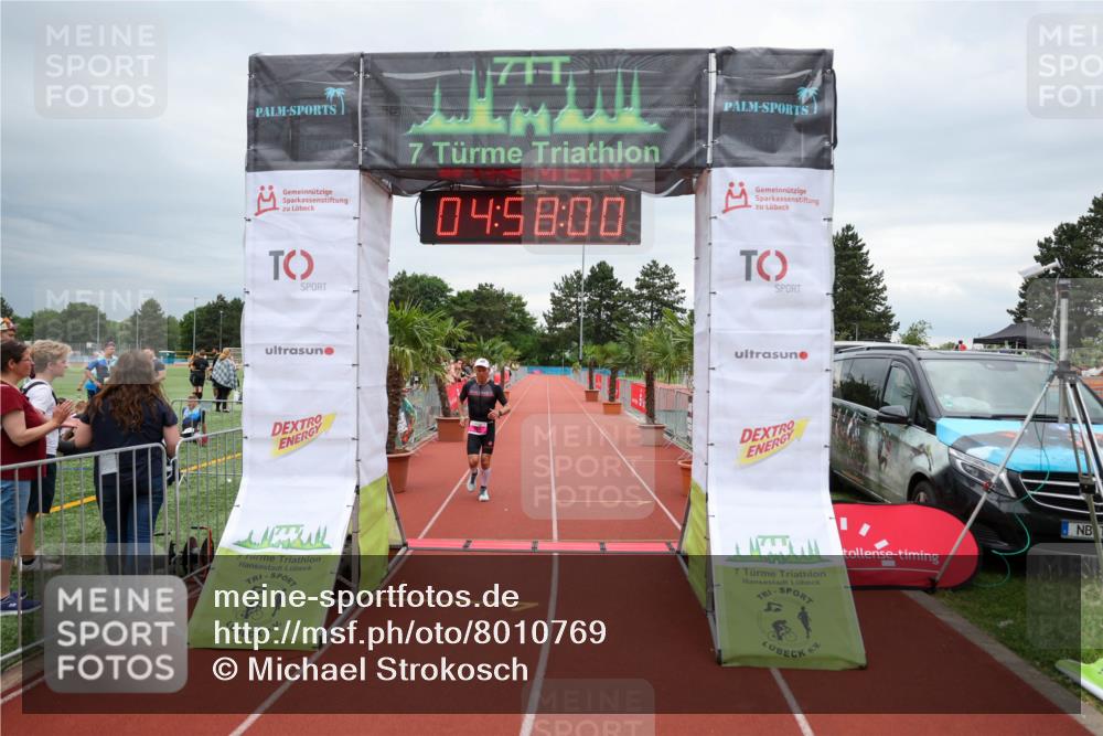 15.06.2025 - 7 Türme Triathlon Michael Strokosch http://msf.ph/oto/8010769 15.06.2025 14:58:00 Ziel 646 meine-sportfotos.de