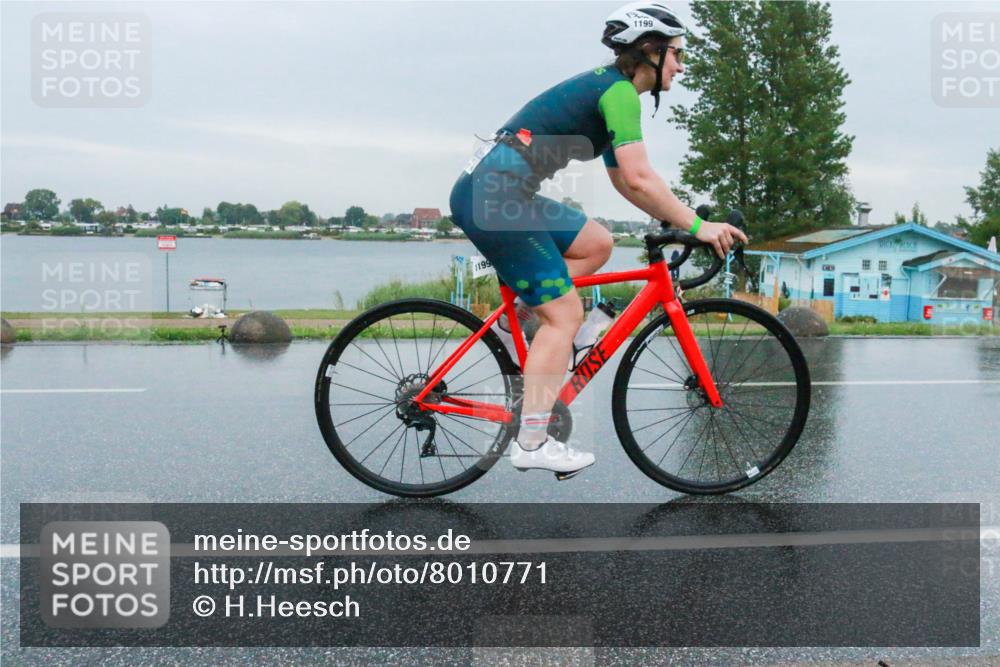 21.06.2025 - 27. Vierlanden-Triathlon H.Heesch http://msf.ph/oto/8010771 15.06.2025 13:53:08 Radfahren 1199 meine-sportfotos.de