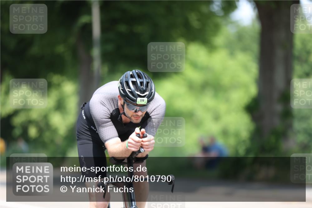 15.06.2025 - 7 Türme Triathlon Yannick Fuchs http://msf.ph/oto/8010790 15.06.2025 12:44:23 Radfahren 219, 306 meine-sportfotos.de
