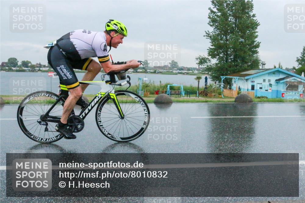 21.06.2025 - 27. Vierlanden-Triathlon H.Heesch http://msf.ph/oto/8010832 15.06.2025 13:54:49 Radfahren 1267 meine-sportfotos.de