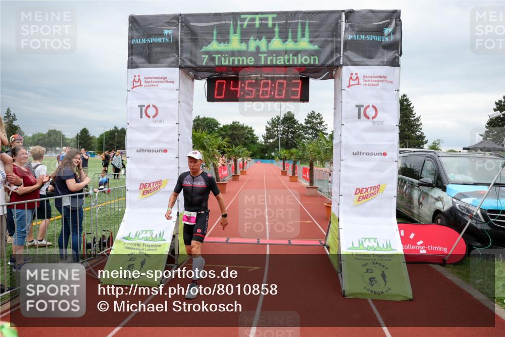 15.06.2025 - 7 Türme Triathlon Michael Strokosch http://msf.ph/oto/8010858 15.06.2025 14:58:02 Ziel 646 meine-sportfotos.de