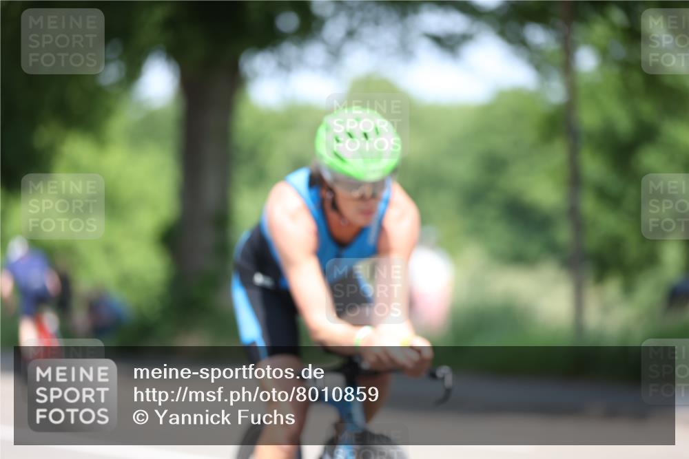 15.06.2025 - 7 Türme Triathlon Yannick Fuchs http://msf.ph/oto/8010859 15.06.2025 12:44:35 Radfahren 209, 392 meine-sportfotos.de