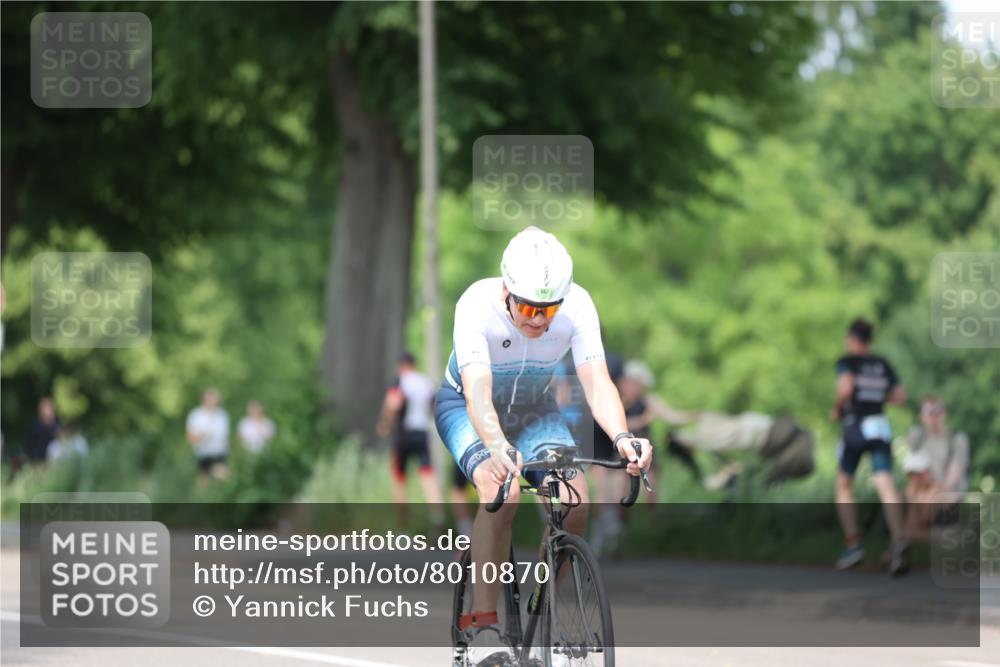 15.06.2025 - 7 Türme Triathlon Yannick Fuchs http://msf.ph/oto/8010870 15.06.2025 13:25:51 Radfahren 562, 734, 769, 855 meine-sportfotos.de