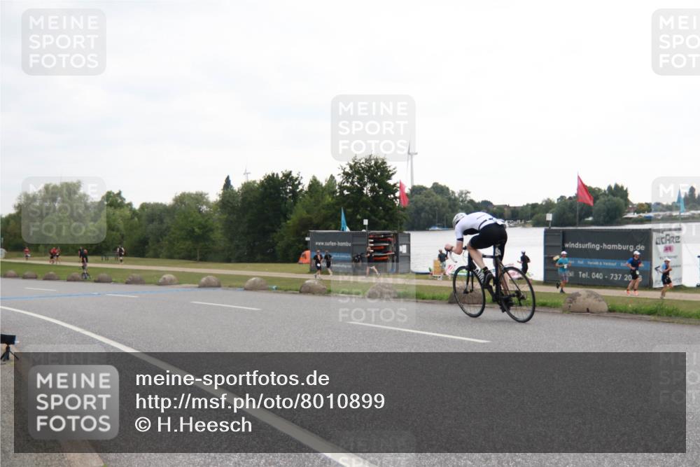 21.06.2025 - 27. Vierlanden-Triathlon H.Heesch http://msf.ph/oto/8010899 15.06.2025 13:00:19 Radfahren 1136 meine-sportfotos.de