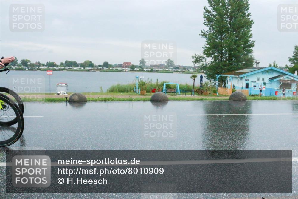 21.06.2025 - 27. Vierlanden-Triathlon H.Heesch http://msf.ph/oto/8010909 15.06.2025 13:55:46 Radfahren 1231, 1238, 1299 meine-sportfotos.de