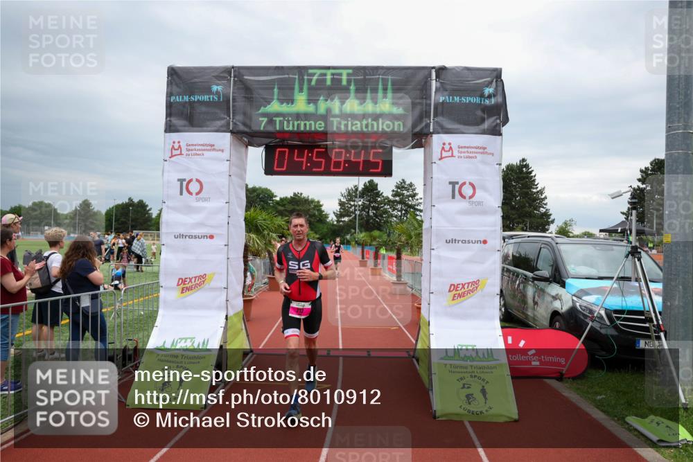 15.06.2025 - 7 Türme Triathlon Michael Strokosch http://msf.ph/oto/8010912 15.06.2025 14:58:44 Ziel 212 meine-sportfotos.de