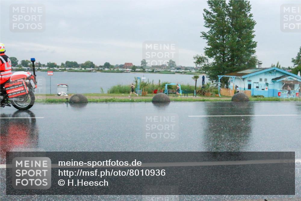 21.06.2025 - 27. Vierlanden-Triathlon H.Heesch http://msf.ph/oto/8010936 15.06.2025 13:55:55 Radfahren 1232 meine-sportfotos.de
