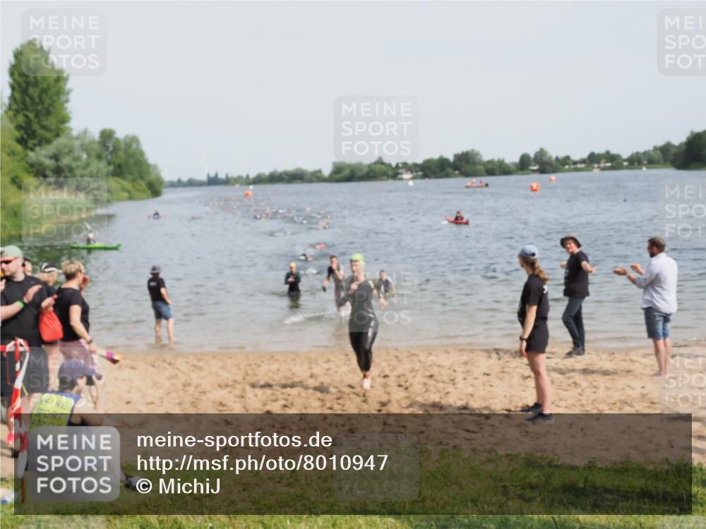 21.06.2025 - 27. Vierlanden-Triathlon MichiJ http://msf.ph/oto/8010947 15.06.2026 10:13:43 Schwimmen 513, 540, 545, 585, 622 meine-sportfotos.de