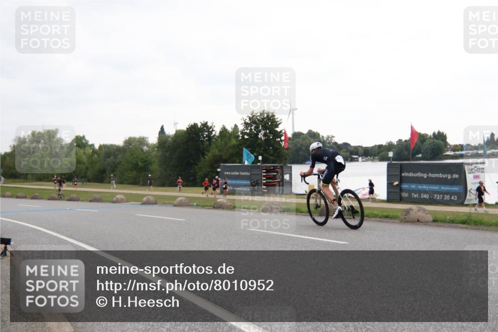 21.06.2025 - 27. Vierlanden-Triathlon H.Heesch http://msf.ph/oto/8010952 15.06.2025 13:00:32 Radfahren 1058, 1059, 1060, 1112, 1120, 1123, 1128, 1146, 1161 meine-sportfotos.de