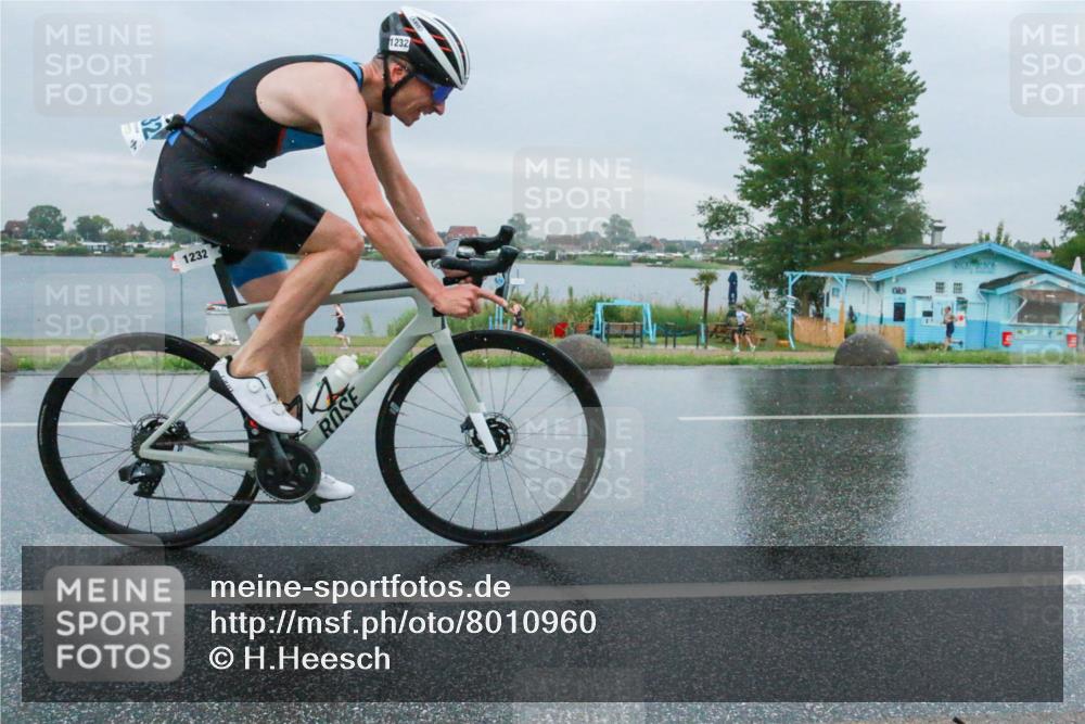 21.06.2025 - 27. Vierlanden-Triathlon H.Heesch http://msf.ph/oto/8010960 15.06.2025 13:55:56 Radfahren 1232, 1275 meine-sportfotos.de