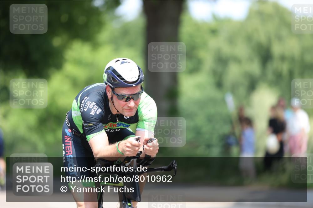 15.06.2025 - 7 Türme Triathlon Yannick Fuchs http://msf.ph/oto/8010962 15.06.2025 12:44:45 Radfahren 209, 549 meine-sportfotos.de