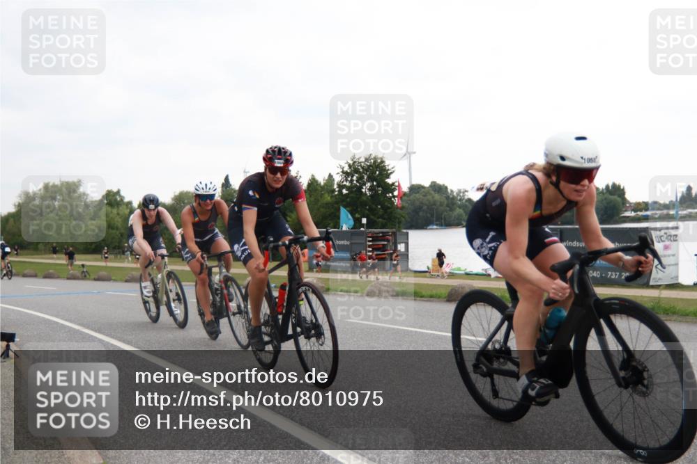 21.06.2025 - 27. Vierlanden-Triathlon H.Heesch http://msf.ph/oto/8010975 15.06.2025 13:00:34 Radfahren 1057, 1058, 1059, 1060, 1112, 1120, 1123, 1146, 1161 meine-sportfotos.de