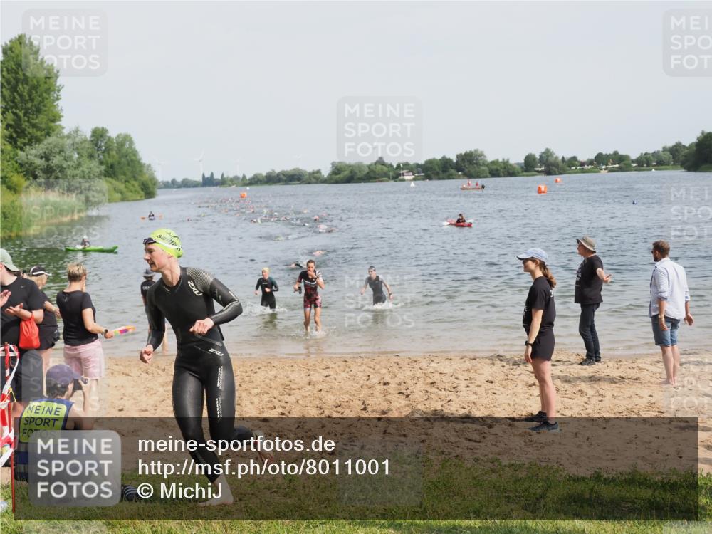 21.06.2025 - 27. Vierlanden-Triathlon MichiJ http://msf.ph/oto/8011001 15.06.2026 10:13:44 Schwimmen 490, 513, 540, 545, 585, 622 meine-sportfotos.de