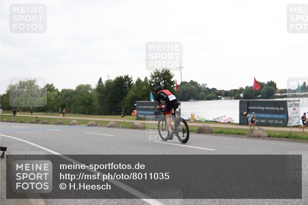 21.06.2025 - 27. Vierlanden-Triathlon H.Heesch http://msf.ph/oto/8011035 15.06.2025 13:00:50 Radfahren 742, 1098, 1104, 1108, 1148 meine-sportfotos.de