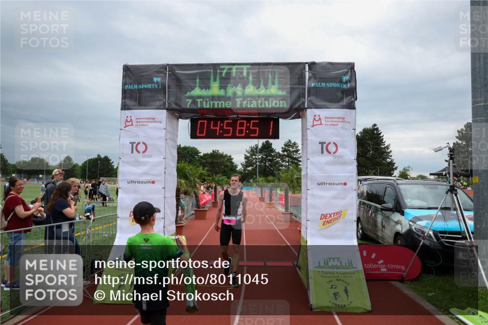 15.06.2025 - 7 Türme Triathlon Michael Strokosch http://msf.ph/oto/8011045 15.06.2025 14:58:50 Ziel 212, 221 meine-sportfotos.de