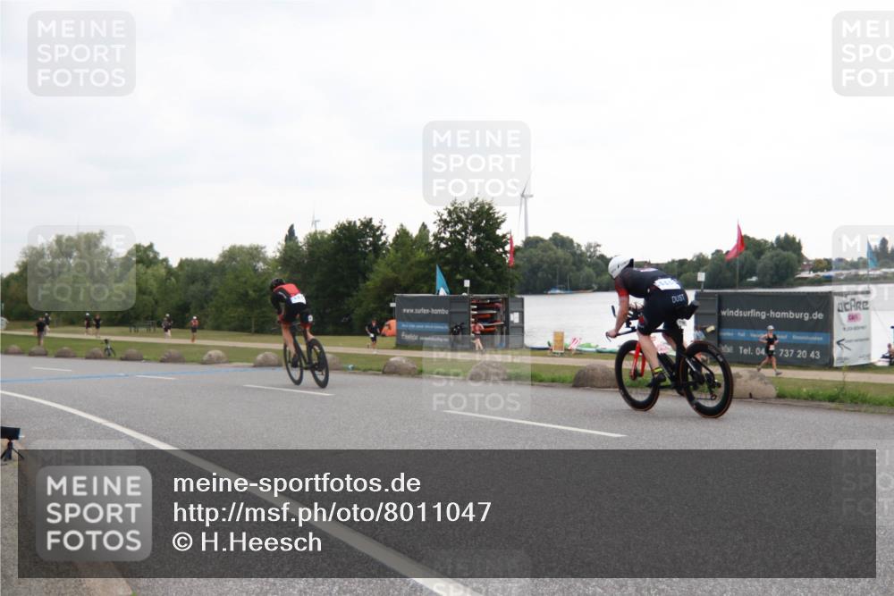 21.06.2025 - 27. Vierlanden-Triathlon H.Heesch http://msf.ph/oto/8011047 15.06.2025 13:00:51 Radfahren 742, 1098, 1104, 1108, 1134 meine-sportfotos.de