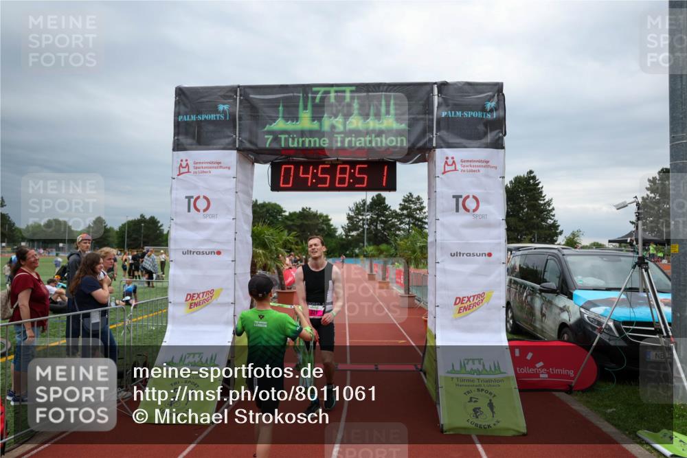 15.06.2025 - 7 Türme Triathlon Michael Strokosch http://msf.ph/oto/8011061 15.06.2025 14:58:51 Ziel 212, 221 meine-sportfotos.de