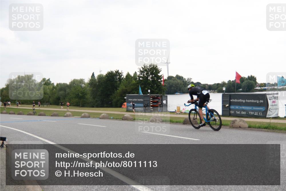 21.06.2025 - 27. Vierlanden-Triathlon H.Heesch http://msf.ph/oto/8011113 15.06.2025 13:01:21 Radfahren 1097, 1113, 1132, 1149 meine-sportfotos.de