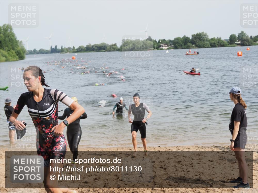 21.06.2025 - 27. Vierlanden-Triathlon MichiJ http://msf.ph/oto/8011130 15.06.2026 10:13:50 Schwimmen 490, 513, 540, 622 meine-sportfotos.de