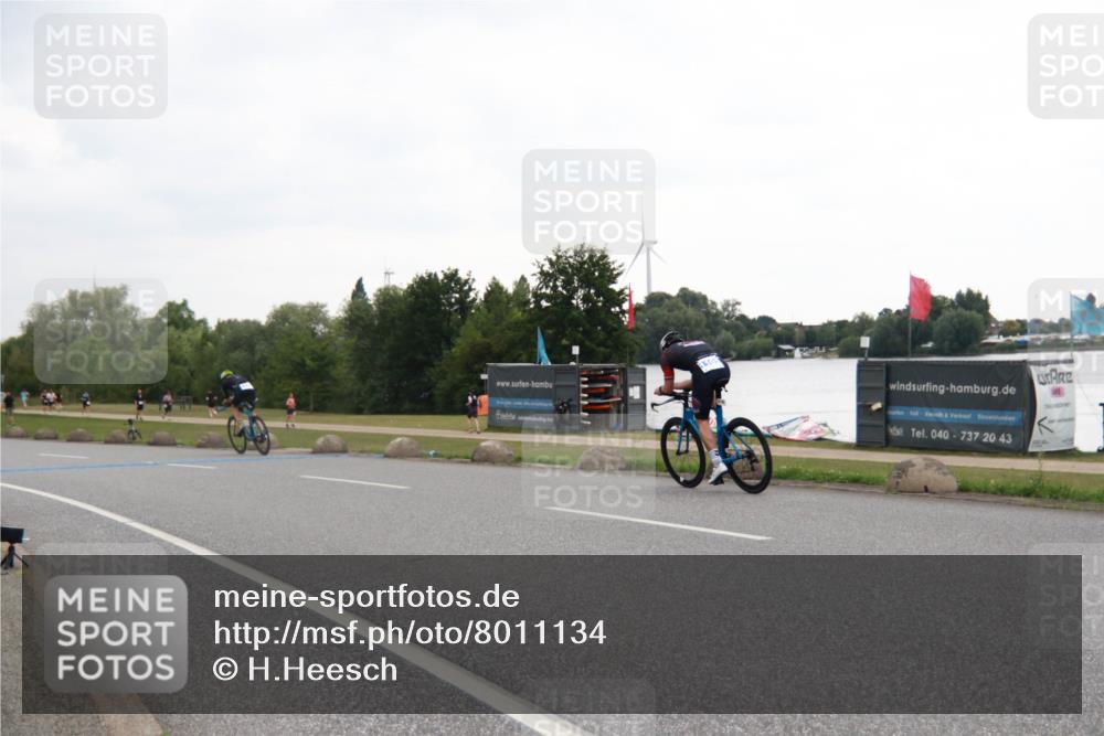 21.06.2025 - 27. Vierlanden-Triathlon H.Heesch http://msf.ph/oto/8011134 15.06.2025 13:01:22 Radfahren 1097, 1113, 1132, 1149 meine-sportfotos.de