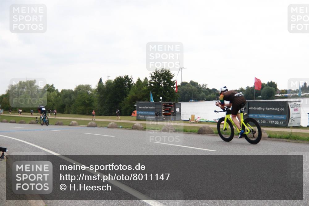 21.06.2025 - 27. Vierlanden-Triathlon H.Heesch http://msf.ph/oto/8011147 15.06.2025 13:01:23 Radfahren 1097, 1105, 1113, 1132, 1149 meine-sportfotos.de