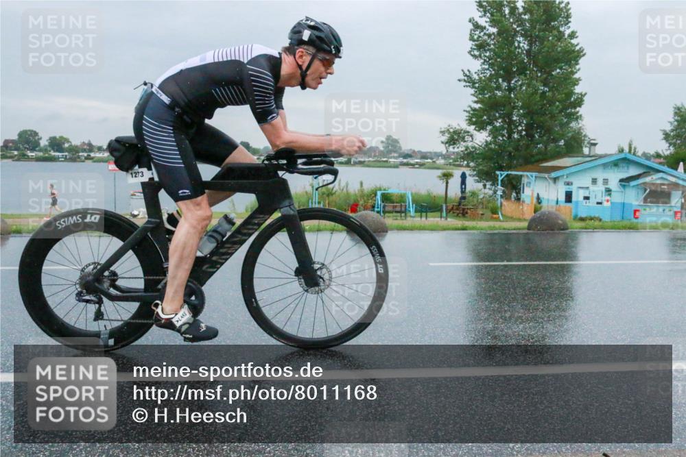 21.06.2025 - 27. Vierlanden-Triathlon H.Heesch http://msf.ph/oto/8011168 15.06.2025 13:56:42 Radfahren 1273, 1300 meine-sportfotos.de