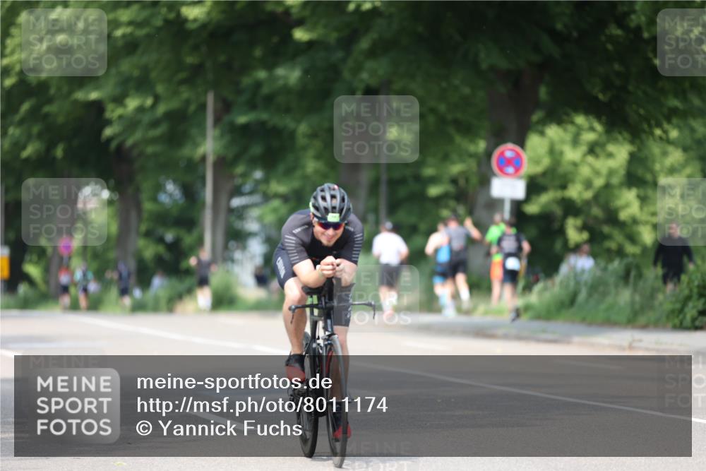 15.06.2025 - 7 Türme Triathlon Yannick Fuchs http://msf.ph/oto/8011174 15.06.2025 13:26:00 Radfahren 294, 855, 887, 939, 955 meine-sportfotos.de
