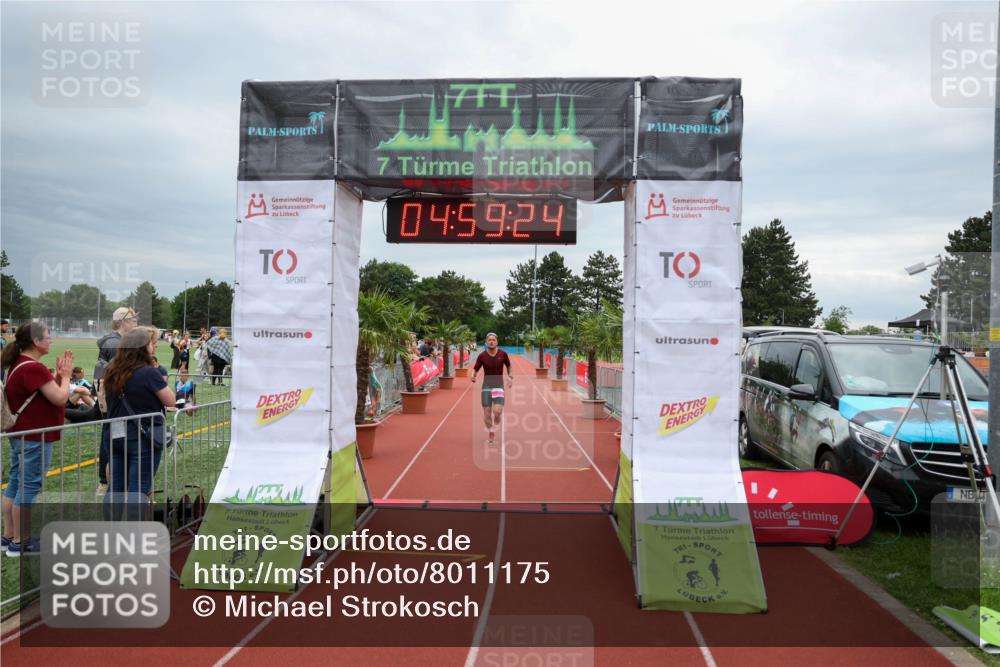 15.06.2025 - 7 Türme Triathlon Michael Strokosch http://msf.ph/oto/8011175 15.06.2025 14:59:23 Ziel 334 meine-sportfotos.de