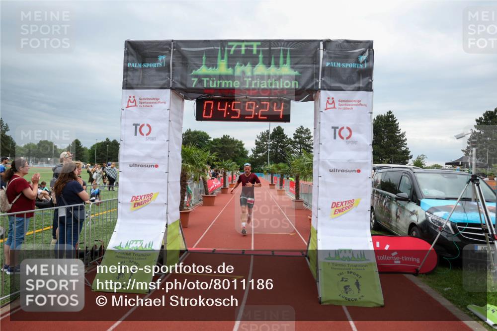 15.06.2025 - 7 Türme Triathlon Michael Strokosch http://msf.ph/oto/8011186 15.06.2025 14:59:24 Ziel 334 meine-sportfotos.de