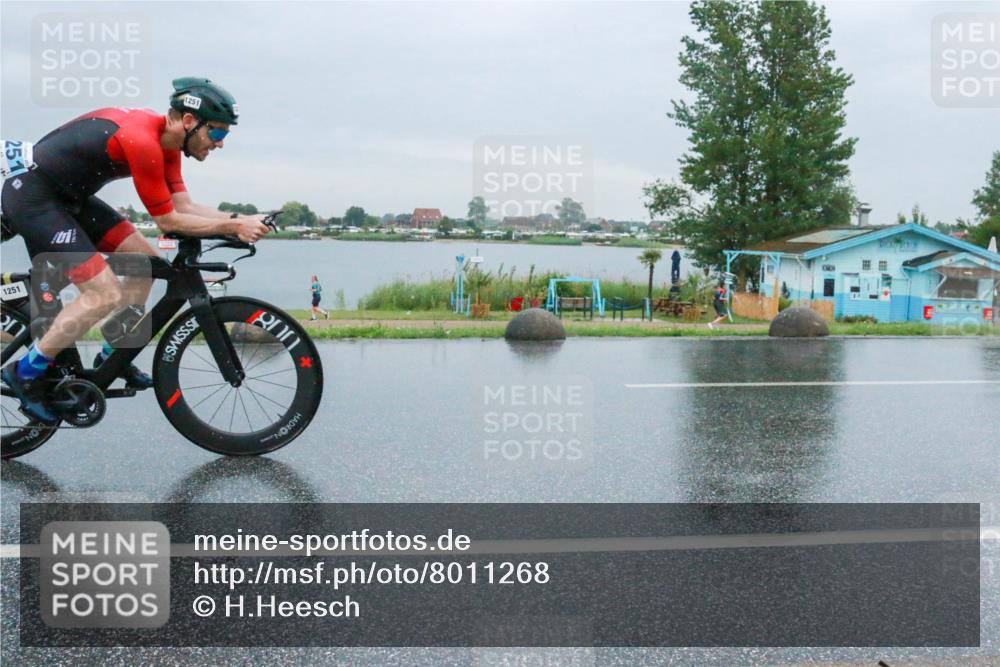 21.06.2025 - 27. Vierlanden-Triathlon H.Heesch http://msf.ph/oto/8011268 15.06.2025 13:57:23 Radfahren 1233, 1251, 1271 meine-sportfotos.de