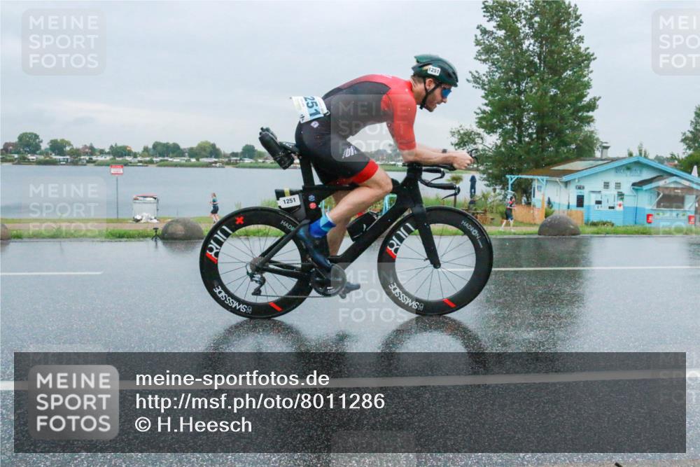 21.06.2025 - 27. Vierlanden-Triathlon H.Heesch http://msf.ph/oto/8011286 15.06.2025 13:57:23 Radfahren 1233, 1251, 1271 meine-sportfotos.de