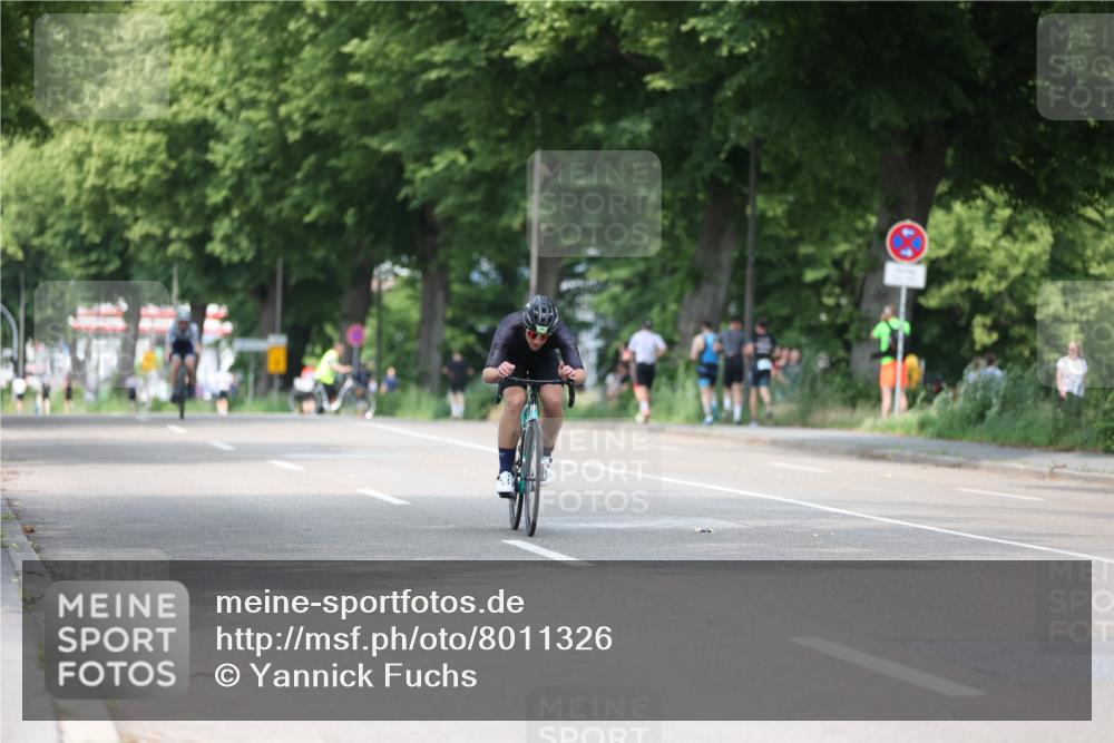 15.06.2025 - 7 Türme Triathlon Yannick Fuchs http://msf.ph/oto/8011326 15.06.2025 13:26:04 Radfahren 294, 887, 955 meine-sportfotos.de