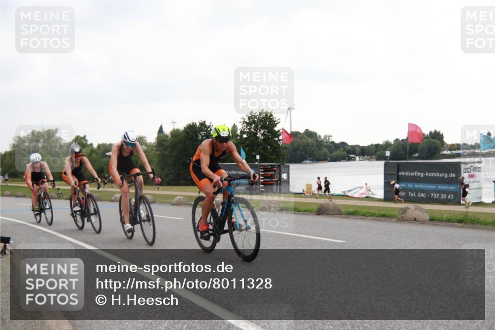 21.06.2025 - 27. Vierlanden-Triathlon H.Heesch http://msf.ph/oto/8011328 15.06.2025 13:02:40 Radfahren 918, 1073, 1074, 1075, 1076 meine-sportfotos.de