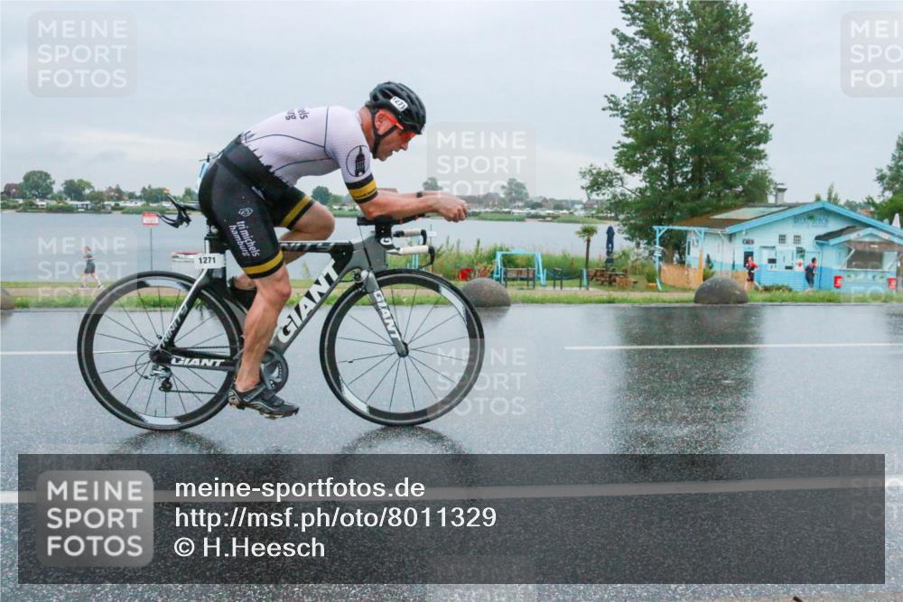 21.06.2025 - 27. Vierlanden-Triathlon H.Heesch http://msf.ph/oto/8011329 15.06.2025 13:57:26 Radfahren 1233, 1251, 1271 meine-sportfotos.de