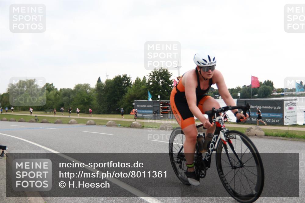 21.06.2025 - 27. Vierlanden-Triathlon H.Heesch http://msf.ph/oto/8011361 15.06.2025 13:02:41 Radfahren 918, 1073, 1074, 1075, 1076 meine-sportfotos.de