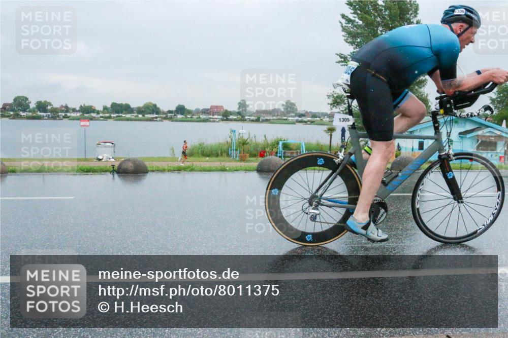21.06.2025 - 27. Vierlanden-Triathlon H.Heesch http://msf.ph/oto/8011375 15.06.2025 13:58:08 Radfahren 1305 meine-sportfotos.de