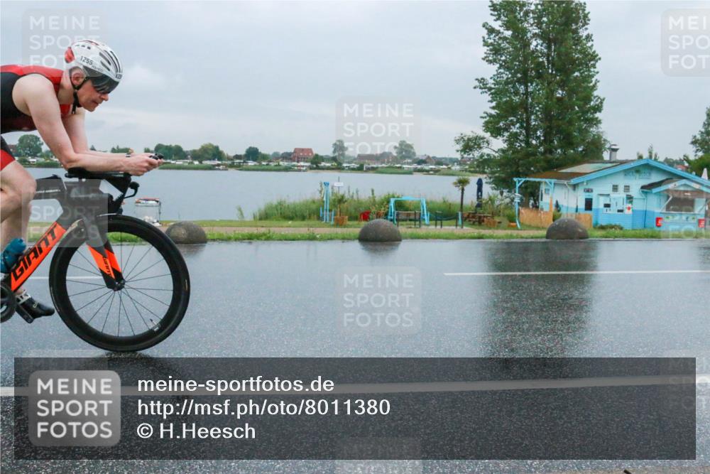 21.06.2025 - 27. Vierlanden-Triathlon H.Heesch http://msf.ph/oto/8011380 15.06.2025 13:58:32 Radfahren 1255 meine-sportfotos.de